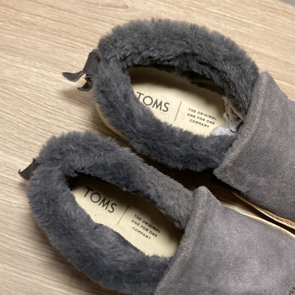 Toms Paxton slip on fur shoes 5,5 grey - Picture 6 of 16